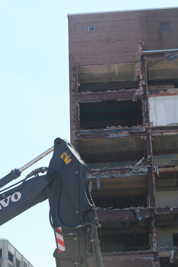 150 Main St., Hamilton, Federal Building, demolition