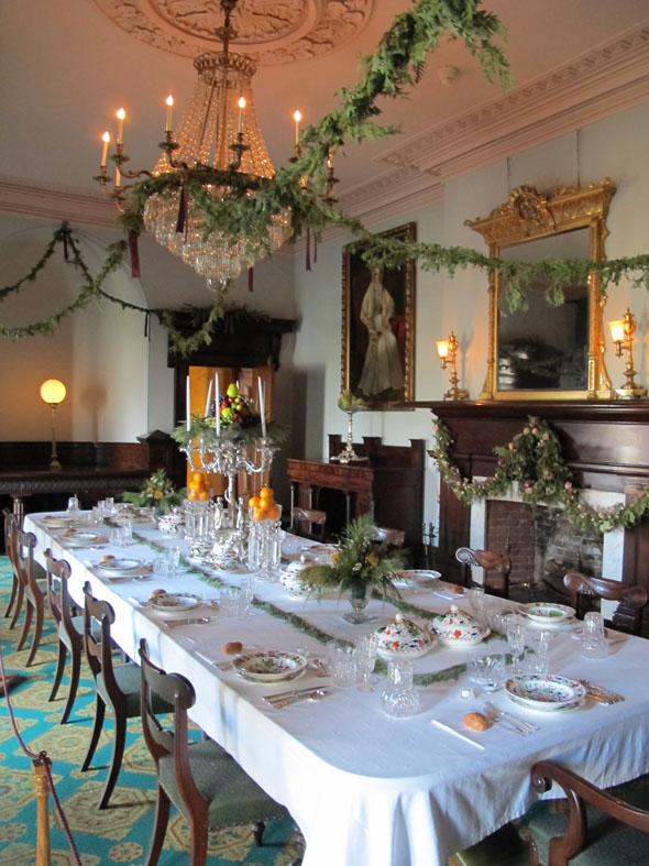 Dundurn castle, dinning room, Victorian, Christmas decorations, Hamilton