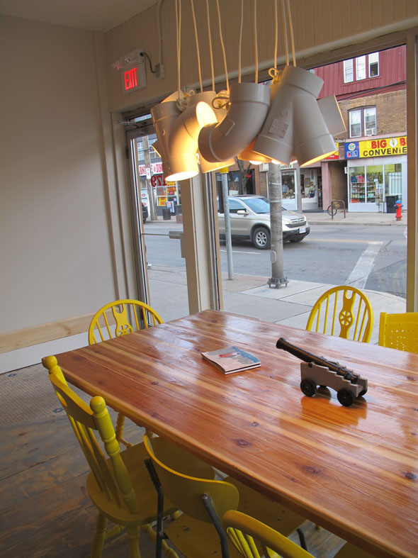 cannon coffee co. Hamilton, ontario, 179 Ottawa St. north, light installation Enoch Kuu
